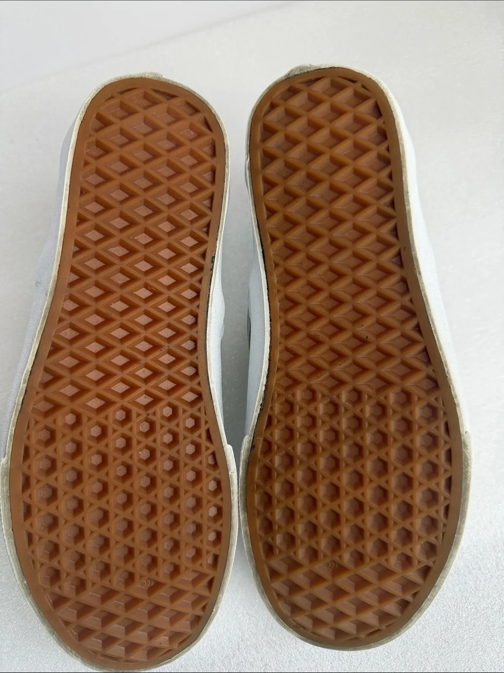 VANS Classic Slip-On Sneakers Metallic Gold Women’s 6.5 / Men’s 5
